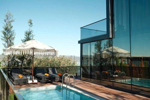 Velour Hotel Spa Restaurant – Sakarya, WI