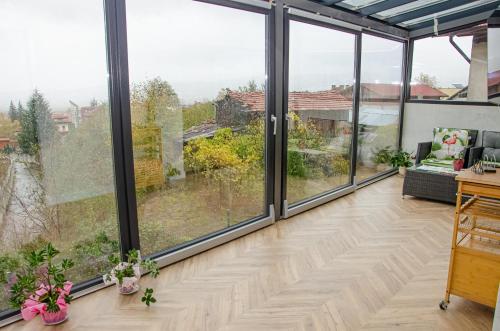 Sveti Nikola Family Hotel Sapareva Banya in Sapareva Baņa