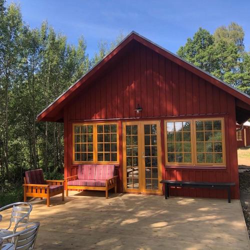 Agundaborg garden cottage with large sun deck