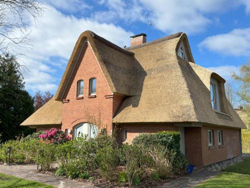 Reetdach-Landhaus Mini Haubarg 3.1km von Tümlauer Koog entfernt