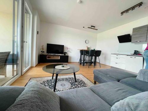  Luxury Modern Apartment near business area in Raaba