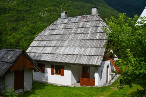 Soča House with a View - Lepena valley - Apartment - Soča