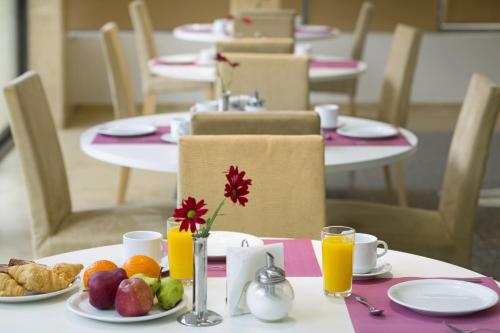 Blue Sea Hotel Alimos - image 12
