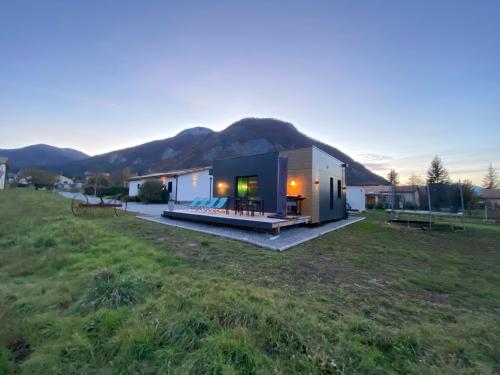 Apkārtne, Charmant logement entre Lac et Montagne in Rochebrune (Provence-Alpes-Cote d'Azur)