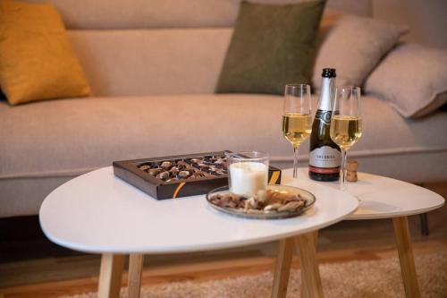 Hiška sončni hrib. (Hiska soncni hrib.) in โนโวเมสโต