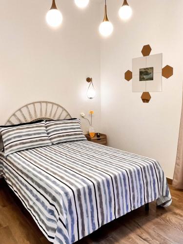 Portico 32 Room Type - Standard King Room
