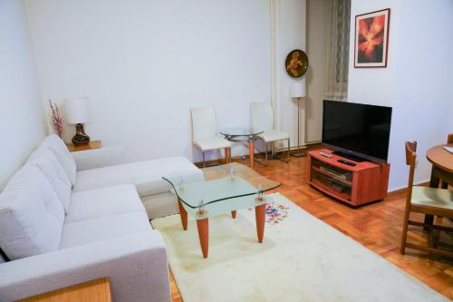 SkopjePad - Centrally Located, Stylish Pad, Skopje (photo 3)