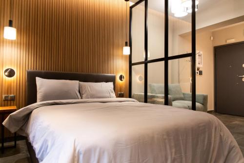 Modern studio 2 & 3 in Veria center, near Elia square · Veria