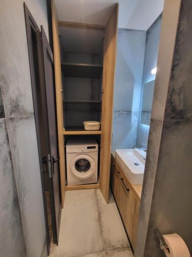 Modern studio 2 in Veria center, near Elia square, Veria (foto 9)