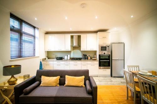 Stay with Serena Homes , One bedroom apartment - Apartment - Purley