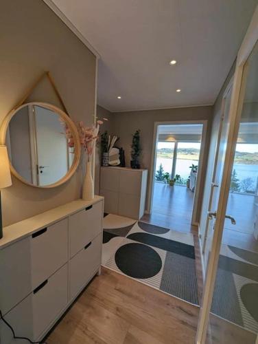 Nyoppusset hus med utsikt. in Steinkjer City Center