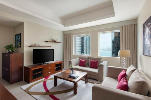 Deluxe 1 Bedroom Apartment image 10