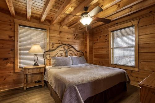 Up & Away, Hot Tub, Game Room, WIFI, 685 FREE tickets each paid day, Gatlinburg (fotografie 10)