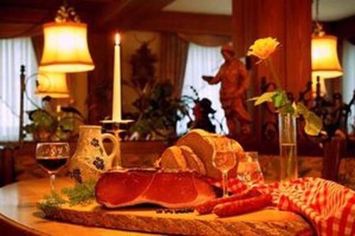 餐廳, 斯切瓦茲德霍夫酒店 (Hotel Schwarzwaldhof) in 恩茨克勒斯特勒