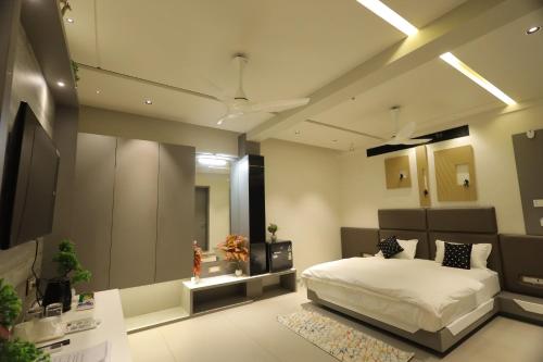 Hotel Ananta Gondal in Virpur