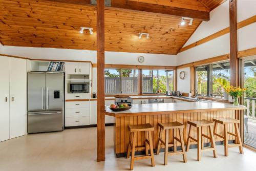 Spookys 6 Angourie - Private Tree Top Oasis - Holiday Yamba, Yamba