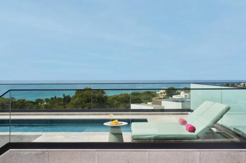 W Algarve - image 2