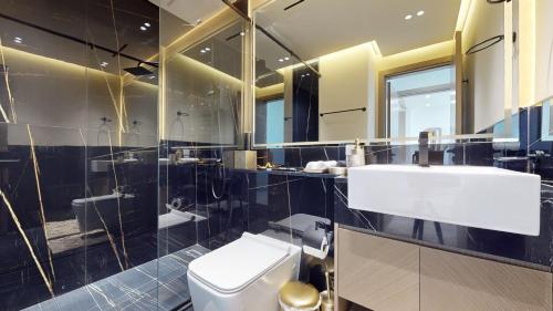 Primestay - Binghatti Canal 1BR Business Bay - image 7
