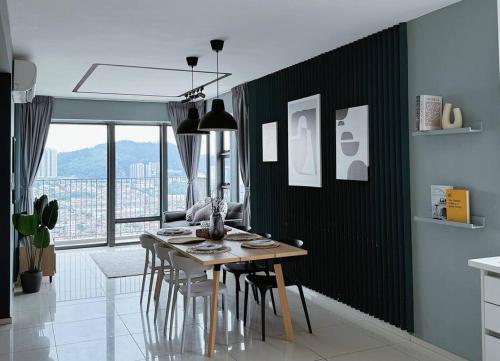EkoCheras Premium Suite 6-7pax KL View Corner Lot with Balcony near MRT