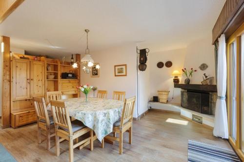 Savoleyres 35 Centrally placed ski in/out apartment next to lift with garage in La Tzoumaz, Schweiz