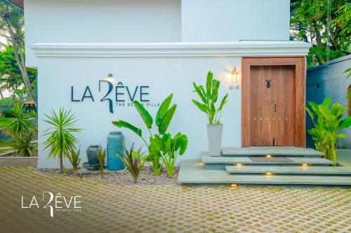 LA RÊVE The Beach Villa