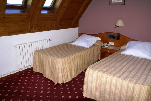 Small Double or Twin Room