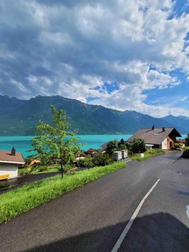 Lakeview Basement Apartment near Interlaken