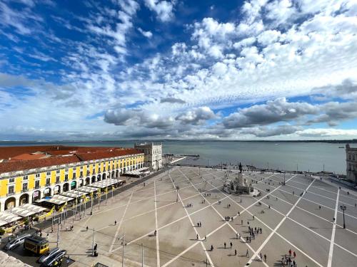 Room in the Heart of Historic Lisbon on Rua Augusta, Лиссабон (фото 6)