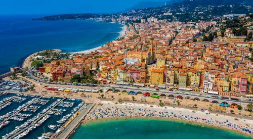 Studio vieille ville tout equipe sans ascenseur in Menton