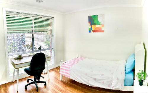 PRIVATE ROOM 1 and PRIVATE ROOM 3 beside Monash University in Clayton