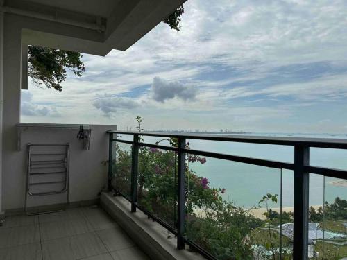 Seaside Suite 4R3B 12 - 16pax D2604 King's Homestay