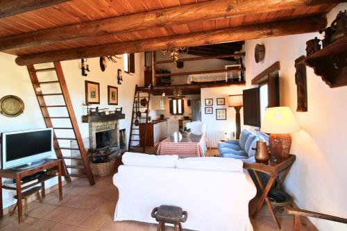 共用Lounge/電視區, Finca Santa Ana - ONLY ADULTS by SIERRA VIVA Signature in 科爾泰拉索爾