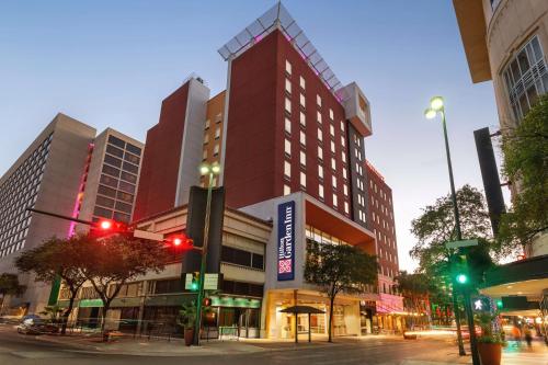 Hilton Garden Inn San Antonio Downtown Riverwalk