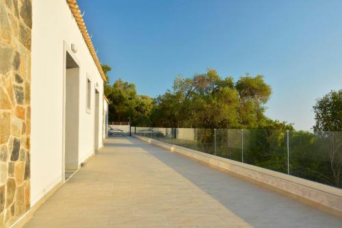 Corfu Travel Sories Villa, Private Pool - Stunning Sea Views - Accessible - 4 Bedrooms