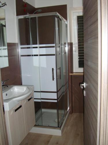 Single Room with Private External Bathroom