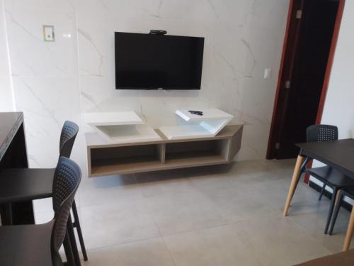 2 bedrooms, 3 beds