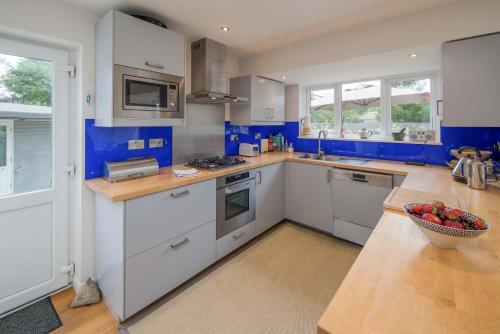 Exterior view, 40 Trelawny Way in Brading