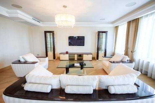 gedeelde lounge/tv-ruimte, Menorah in Dnipro