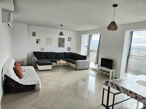 Spacieux appartement residence securisee, garage - Location saisonnière - Marseille