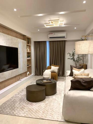 Luxurious 1BD Solaris