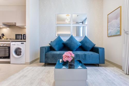 STAY BY LATINEM Luxury 1BR Holiday Home CVR B1701 near Burj Khalifa, Dubái (foto 4)