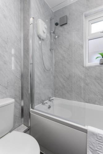 Host Liverpool - Anfield Gem, pet-friendly with garden, Liverpool (foto 4)