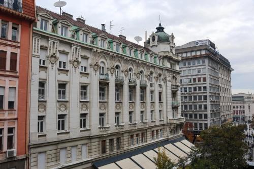 Golden Velvet apartment Belgrade