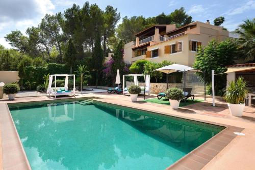 Delightful Ibiza Villa - Spectacular Mountain Views - Villa Jasmine - 4 Bedrooms - Ibiza Town