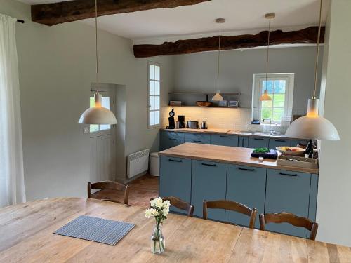 Chaumiere Bleue in Saint-Pierre-le-Vieux (Haute-Normandie)