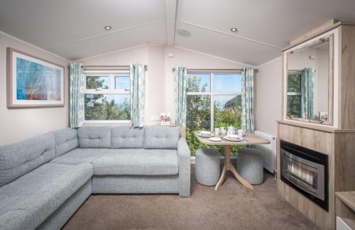 2 bedrooms, 4 beds