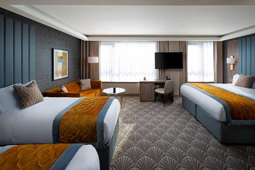 The Savoy Hotel - image 8