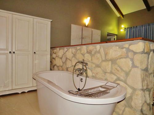 Bathroom, Kleinzee Oceanfront Guest House in De Kelders