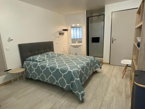 Joli T2 dans une maison de village in Chateauroux-Alpes