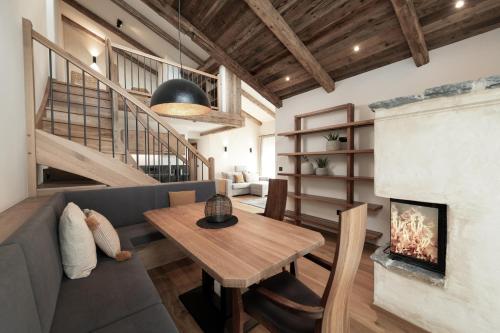 Alpine Lofts M26